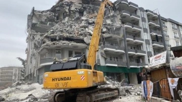 Adıyaman'da enkaz kaldırma tamamlandı, acil yıkılacak binalar yıkıldı