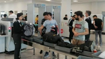 Afgan göçmenler İstanbul Havalimanı'ndan ülkelerine gönderildi