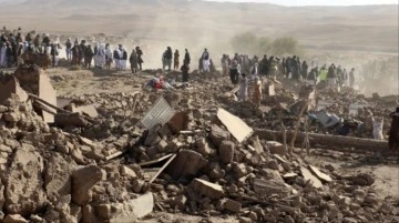 Afganistan'da 6.3 büyüklüğünde deprem meydana geldi
