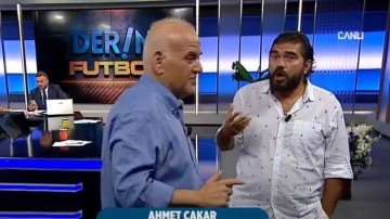 Ahmet Çakar canlı yayını bastı! 'Fenerbahçe maçında katliam var