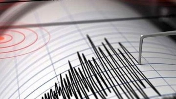 Akşam saatlerinde sallandı! Panik yaratan deprem AFAD şiddetini açıkladı