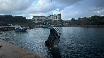 Alanya'da denize düşen otomobildeki 2 genç öldü