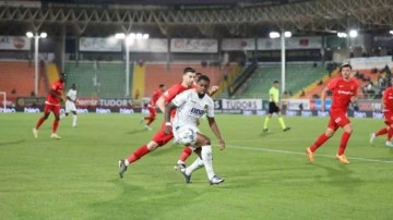 Alanyaspor sahasında Ümraniyespor'u 1-0 mağlup etti