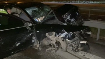 Alkollü ve ehliyetsiz sürücü TEM Otoyolu'nu birbirine kattı! 2 araç hurdaya döndü