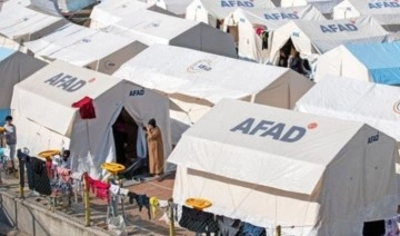 Alman basınından önemli iddia: 'Yardım çadırları AKP amblemi taşıyor'
