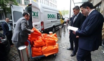 Almanya ve Belçika'daki oy pusulaları Türkiye'ye gönderildi