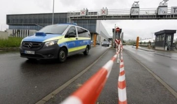 Almanya'da Mercedes fabrikasında silahlı saldırı: 2 ölü