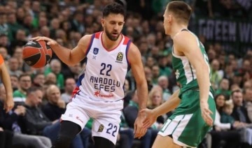 Anadolu Efes THY EuroLeague'de seriye bağladı: Zalgiris Kaunas 60-86 Anadolu Efes