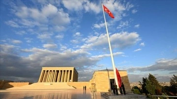 Anıtkabir'e özel bayrak değişim töreni