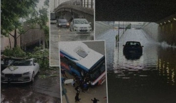 Ankara'da şiddetli sağanak hayatı olumsuz etkiledi: Yollar göle döndü, araçlar mahsur kaldı