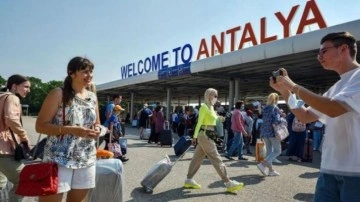Antalya 3 ayda turist sayısını 4&rsquo;e katladı