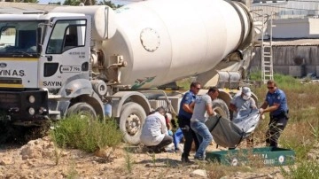 Antalya'da sürücüsüne kalp vuran beton mikseri dehşet saçtı