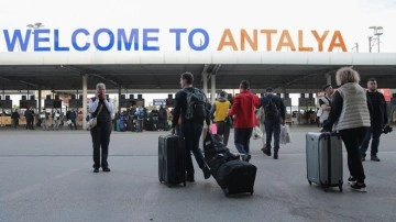 Antalya'da yılbaşı bereketi! Aralık ayı turist rekoru kırıldı
