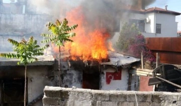 Antalya'nın ilk Türk mahallesinde ev yangını: 'Bu metruk evlere bir an evvel çözüm bulunma