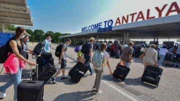 Antalya'ya havayoluyla gelen turist sayısı 4 milyonu geçti