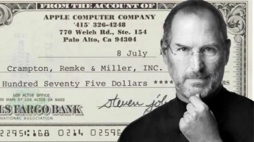Apple daha yeni kurulmuştu: 1976 yılında Steve Jobs tarafından imzalanan çek, satışa çıktı