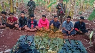 Arakan Ordusu'ndan Myanmar rejimine büyük darbe! Bölgedeki tüm üsler ele geçirildi