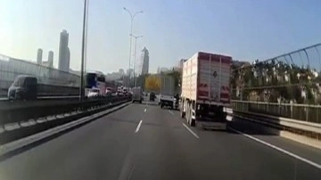Avrupa Otoyolu'nda motosiklete çarpıp kaçan kamyonet sürücüsü yakalandı