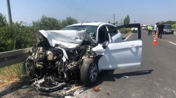 Aydın'da kamyona çarpan otomobilin sürücüsü öldü!