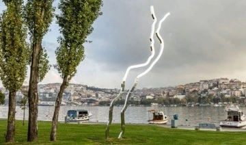 Ayşe Erkmen'in eseri Haliç kıyısında: İstanbul Bienali'nden üçüncü kalıcı yapıt