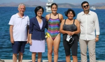 Aysu Türkoğlu, Manş Denizi'ni geçen en genç Türk yüzücü oldu