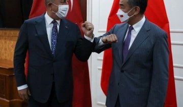 Bakan Çavuşoğlu, Çin'li mevkidaşı Wang Yi ile görüştü