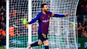 Barcelona'da Xavi yönetimle görüştü! Messi yuvaya mı dönüyor?