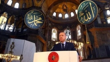 Cumhurbaşkanı Erdoğan Ayasofya'da! Camii hınca hınç doldu
