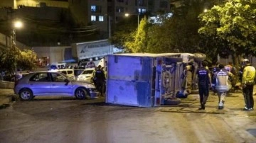 Başkentte devrilen kamyonetin sürücüsü öldü
