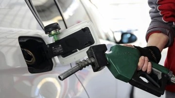 Benzine ve motorine çifte zam geliyor! Peki yeni fiyatlar ne olacak?