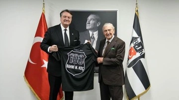 Beşiktaş Başkanı Hasan Arat'a Rahmi Koç'tan tebrik