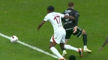 Beşiktaş - Galatasaray derbisine damga vuran pozisyon!