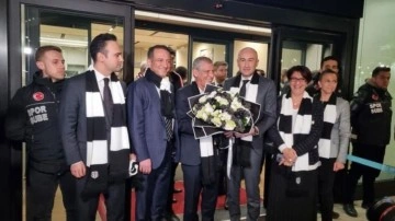 Beşiktaş'ın yeni hocası Fernando Santos İstanbul'da
