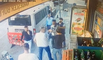 Beyoğlu'nda markette silahlı çatışma: Anbean kameraya yansıdı