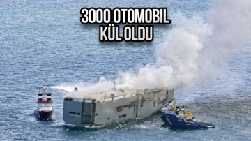 Binlerce otomobil taşıyan gemi alev alev yandı!