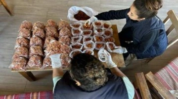 Bodrum Belediyesi Malatya'da üreticinin elinde kalan 2 ton kuru kayısıyı satın aldı