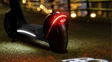 Bugatti’nin yeni elektrikli scooter modeli neredeyse bir araba parası!