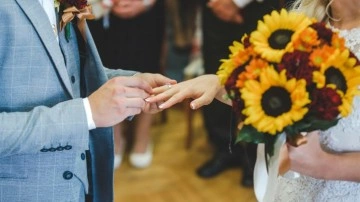 Bursa Büyükşehir Belediye Başkanı Aktaş: Yeni evlenecek çiftlere düğün salonu bizden