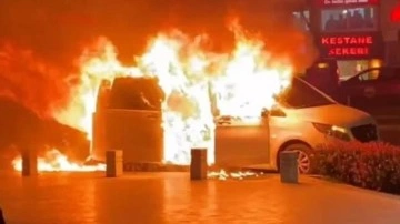 Bursa'da büyükşehir başkan adayının makam aracı alev alev yandı