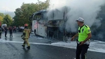 Bursa'da faciadan dönüldü: Yanan otobüsteki 40 yolcu tahliye edildi