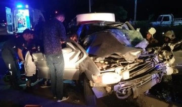 Bursa'da feci kaza... Kırmızı ışıkta bekleyen kamyona otomobil çarptı: 2 ağır yaralı