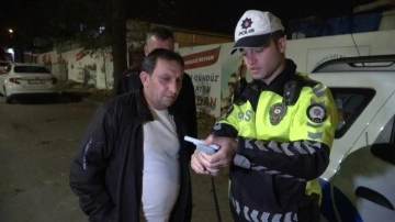 Bursa'da sürücü alkollü yakalandı, polis ekiplerine işlerini öğretmeye kalktı