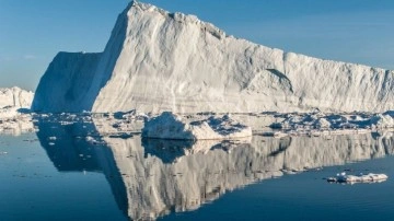 Buzulların erimesi Türkiye'yi çevreleyen denizlerdeki su seviyesini yükseltiyor