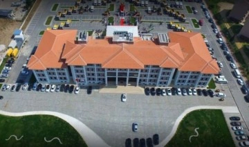 Çanakkale İl Özel İdaresi binasına yedi yıldır Atatürk büstünü yaptıramadılar