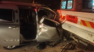 Çanakkale'de zincirleme kaza, 2 kişi yaralandı