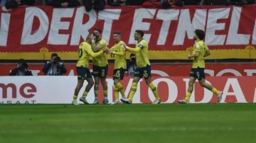 Cengiz Ünder Fenerbahçe'de golle tanıştı