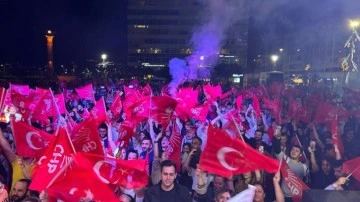 CHP, İzmir’in o ilçelerinde rekor oy aldı