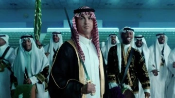 Cristiano Ronaldo Arap kıyafetleri giydi kılıç dansı yaptı