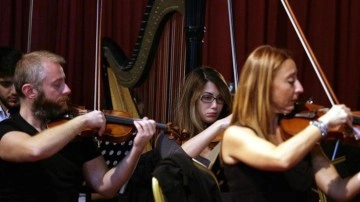 Çukurova Devlet Senfoni Orkestrası "Öğretmenler Günü" konseri verecek!