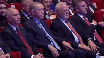 Cumhurbaşkanı Erdoğan, 26 şehrin adaylarını açıklayacağı konuşmasına başladı